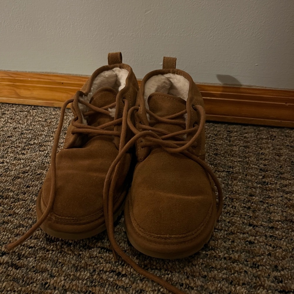 ugg boots - Picture 2 of 9